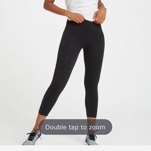 Spanx cropped seamless leggings